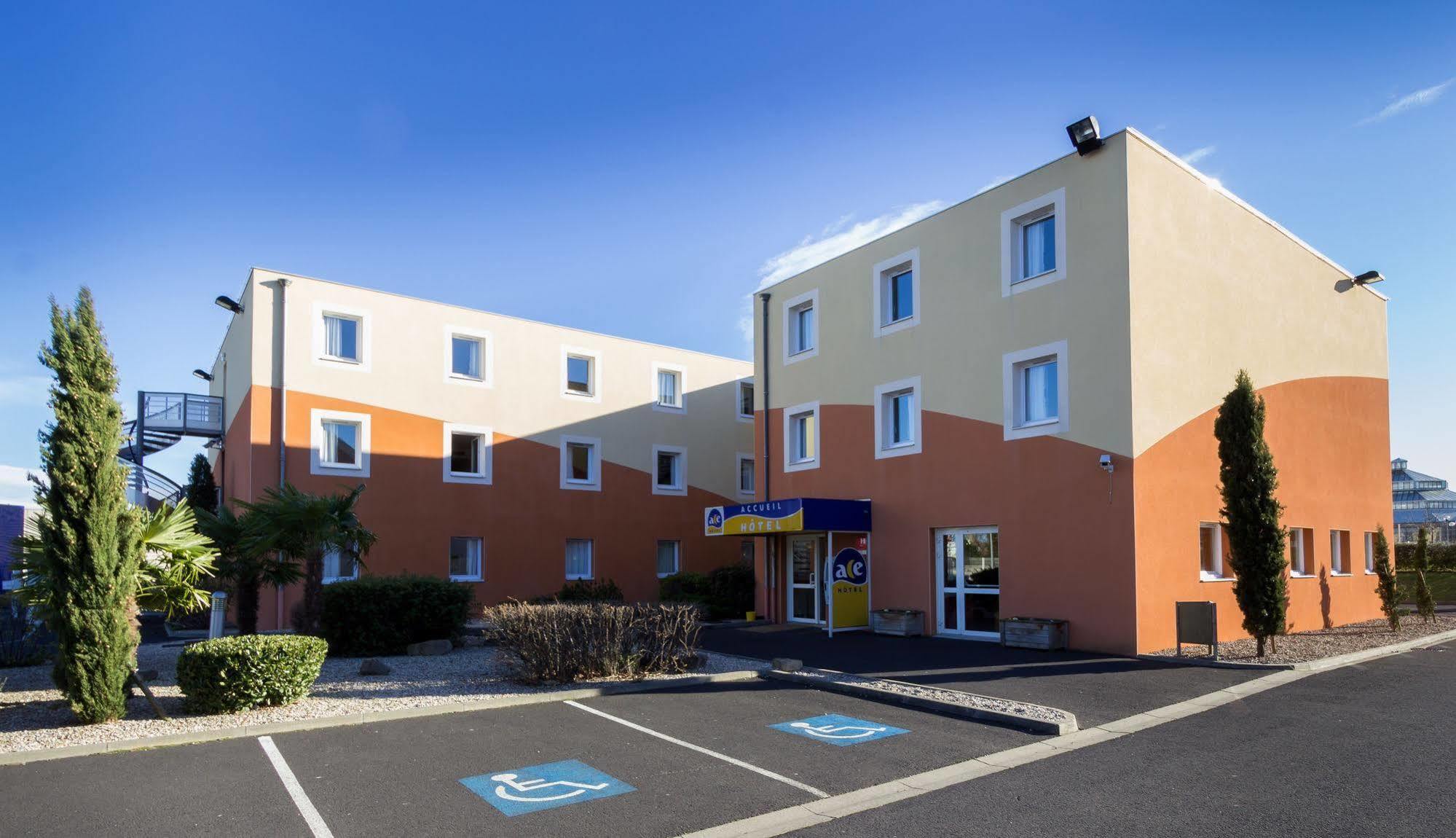 Ace Hotel Clermont Ferrand La Pardieu ภายนอก รูปภาพ